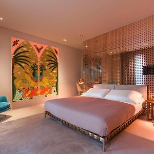 Suite executive